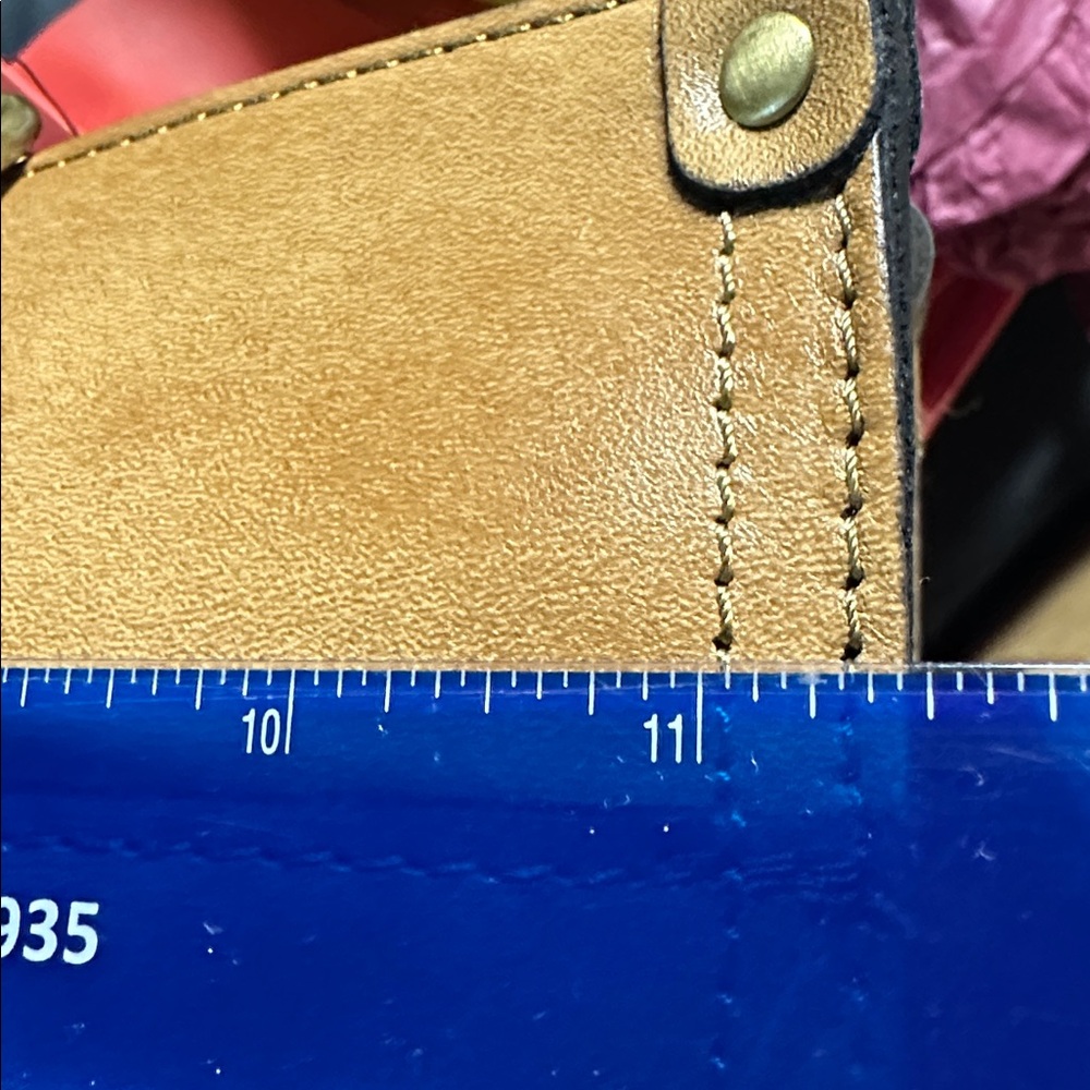 Patricia Nash Tan Woven Tote Bag - Picture 15 of 16